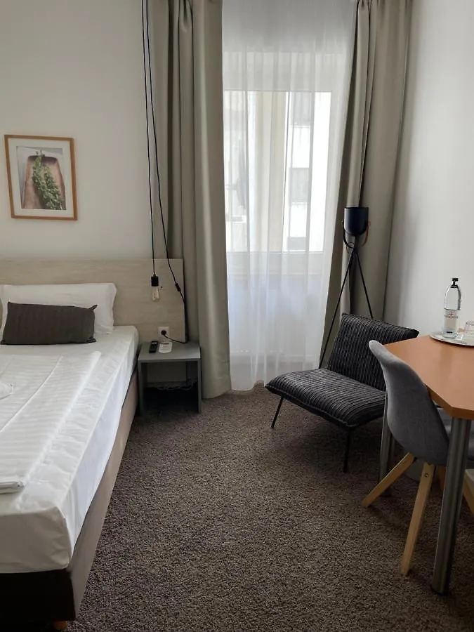 ***  Max Hotel Duesseldorf Self-Check-In Germany