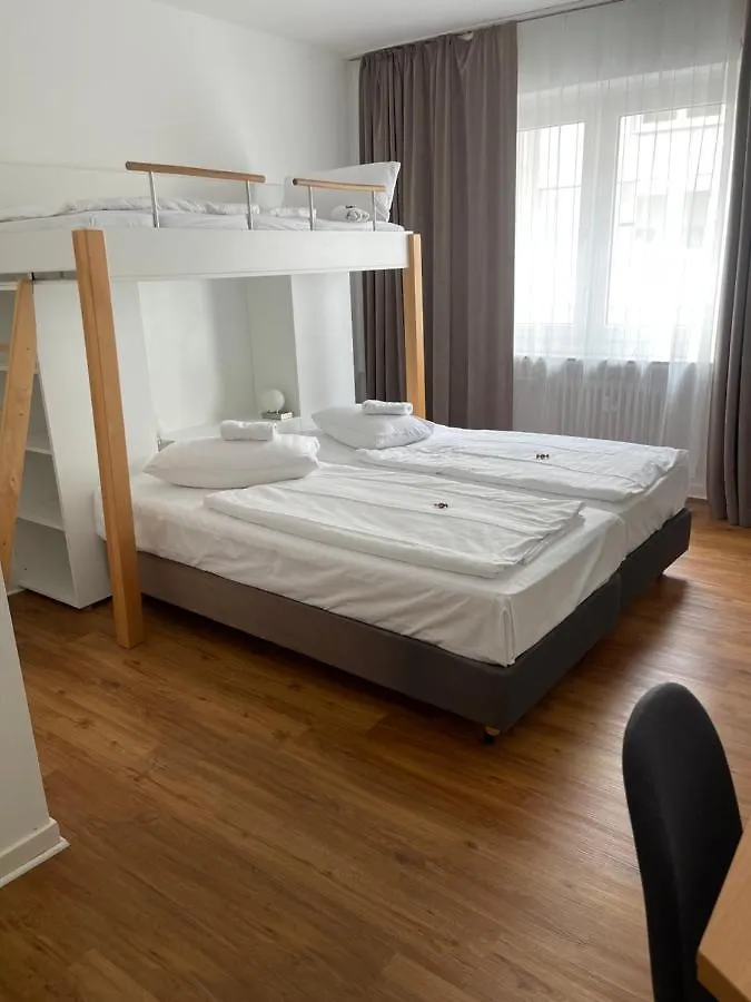 Max Hotel Duesseldorf Self-Check-In
