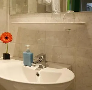 Max Hotel Duesseldorf Self-Check-In Dusseldorf