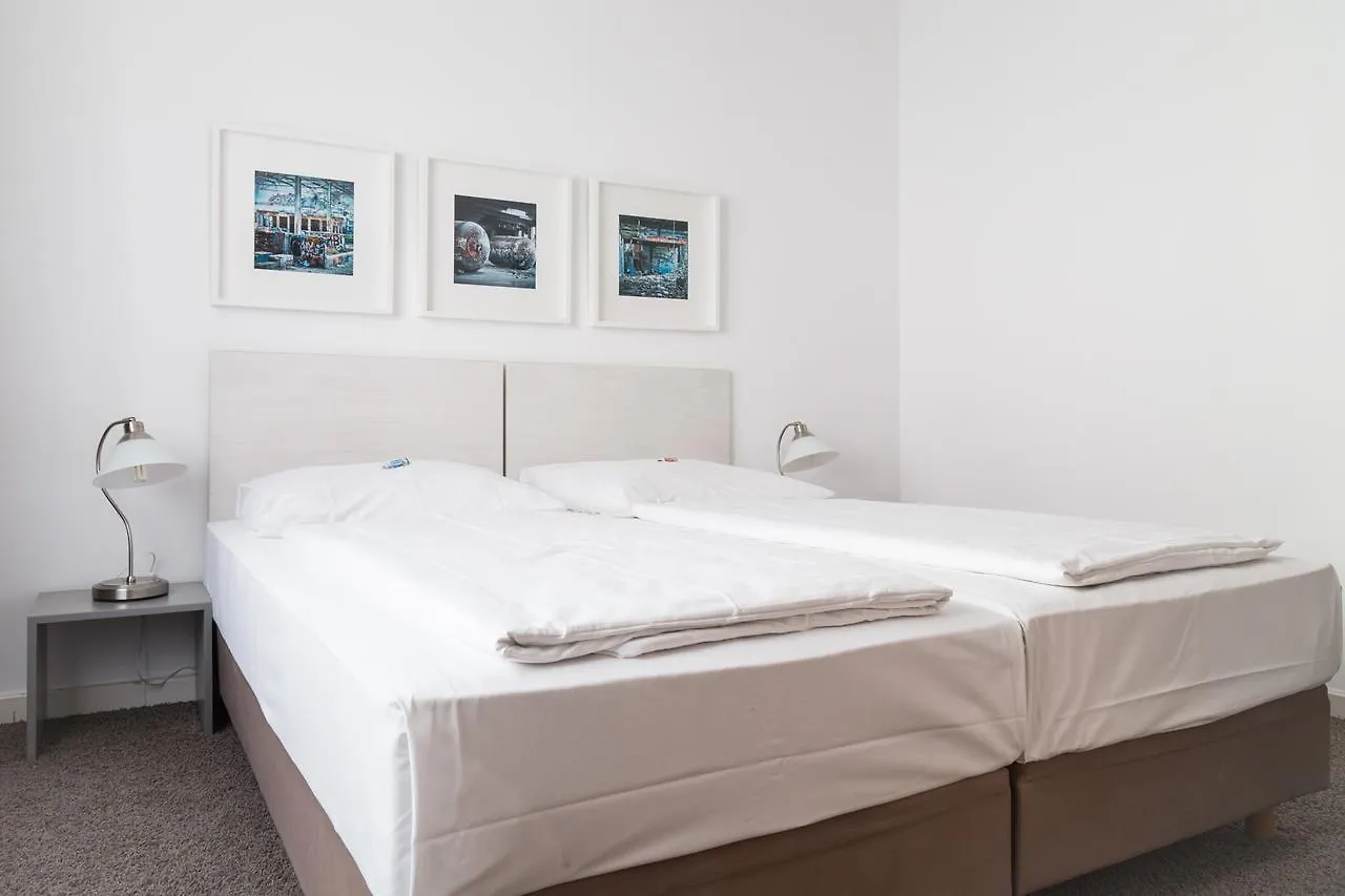 Max Hotel Duesseldorf Self-Check-In 3*, Dusseldorf Germany