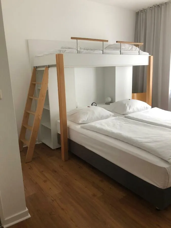 Max Hotel Duesseldorf Self-Check-In
