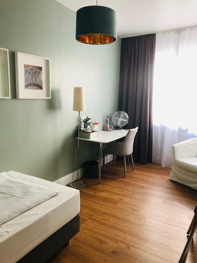 Max Hotel Duesseldorf Self-Check-In